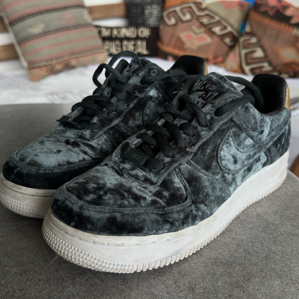 Nike Air | Velvet limited edition sneakers